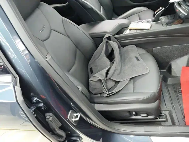 Cadillac CT5 — Фото автомобиля 24