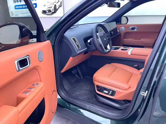 Li Auto L7 — Фото автомобиля 4