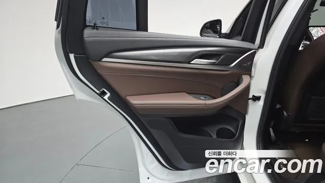 BMW X4 xDrive20i M Sport — Фото автомобиля 25