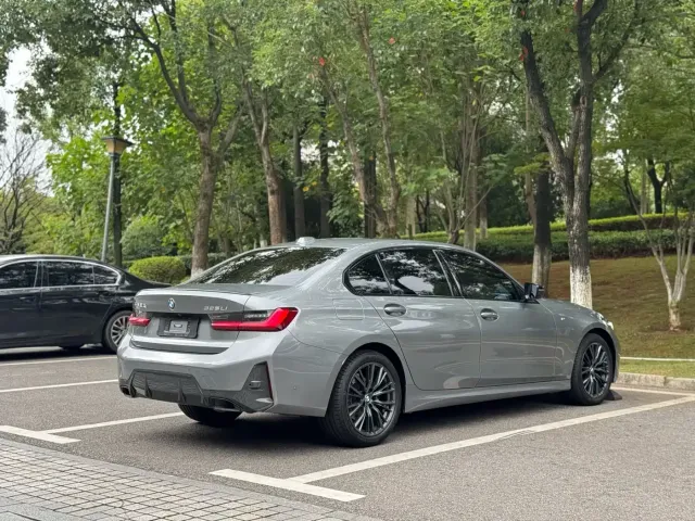 BMW 3 Series — Фото автомобиля 12