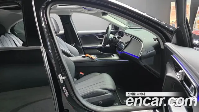 Mercedes-Benz E-Class — Фото автомобиля 26