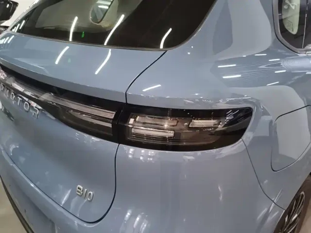 Leapmotor B10 — Фото автомобиля 7