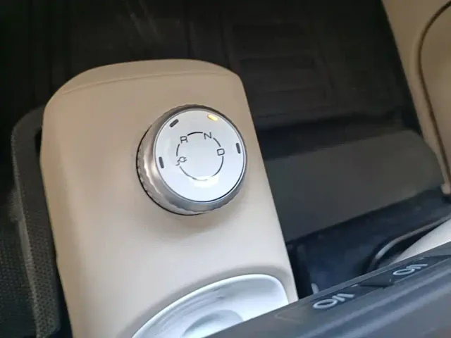 Wuling Hongguang Mini EV — Фото автомобиля 13