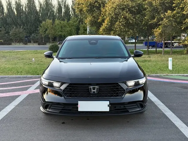 Honda Accord — Фото автомобиля 2