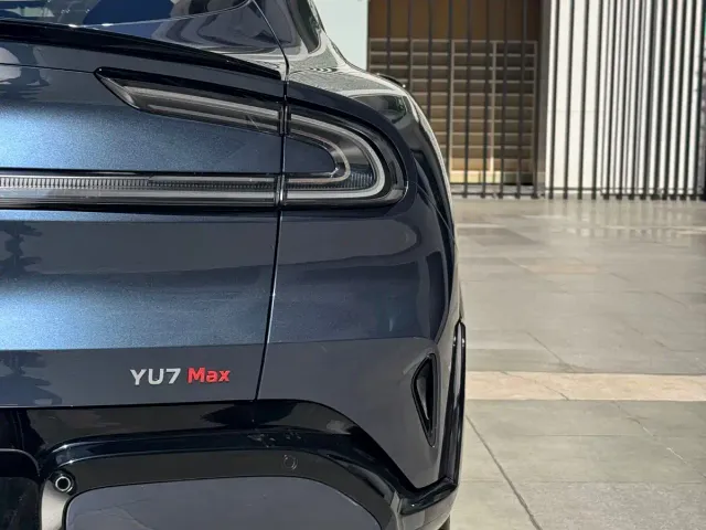 Xiaomi YU7 — Фото автомобиля 17
