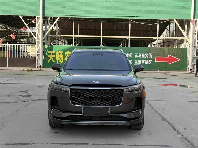 Li Auto ONE — Фото автомобиля 2