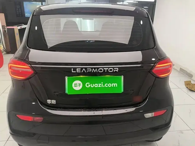 Leapmotor T03 — Фото автомобиля 5