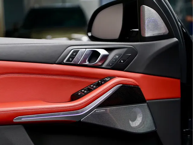 BMW X5 M — Фото автомобиля 8