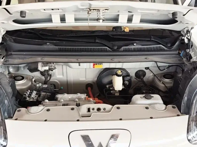 Wuling Hongguang Mini EV — Фото автомобиля 19