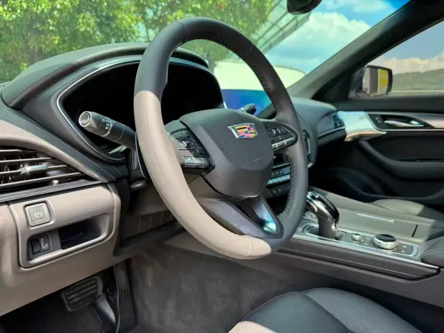Cadillac CT5 — Фото автомобиля 19