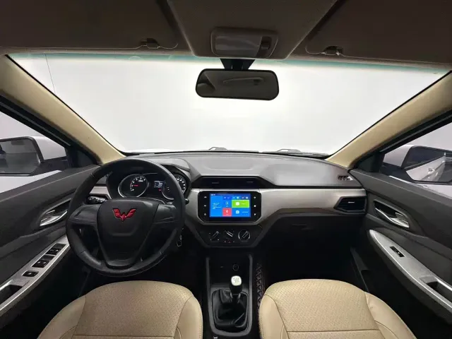 Wuling Hongguang — Фото автомобиля 4