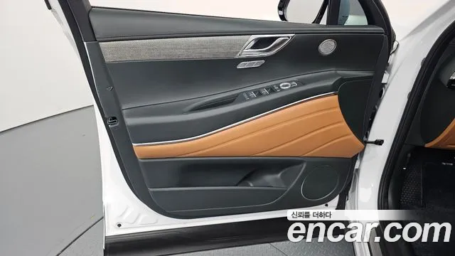 Genesis GV80 2.5T Бензин 2WD — Фото автомобиля 21