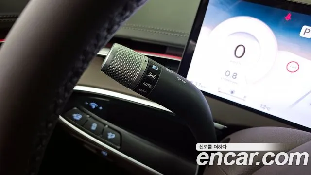 Genesis GV70 2.5T Бензин AWD — Фото автомобиля 29