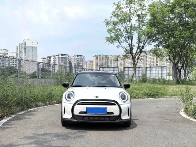 MINI Hatch — Фото автомобиля 2