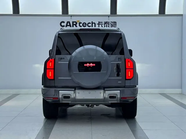 BYD FangChengBao Leopard 5 — Фото автомобиля 3