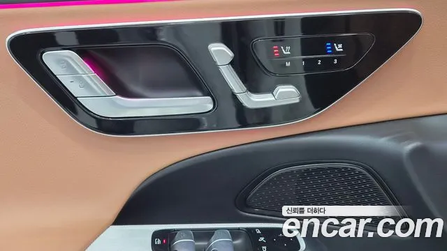 Mercedes-Benz E-Class — Фото автомобиля 10