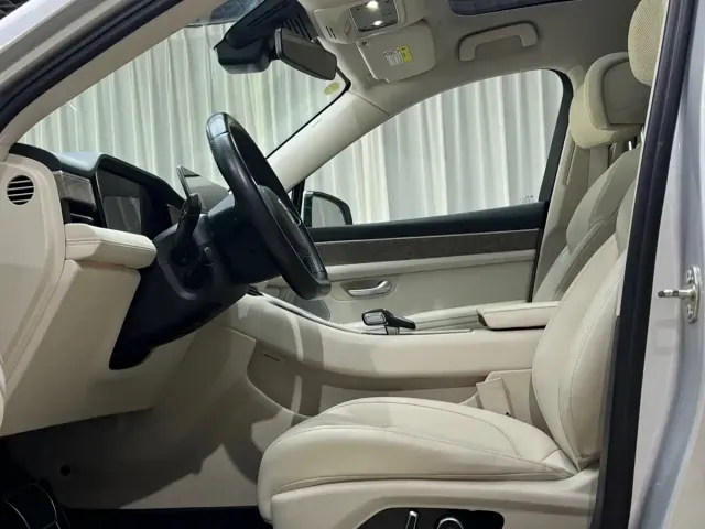 AITO Wenjie AITO M5 2022 Extended Range AWD Performance Edition — Фото автомобиля 7