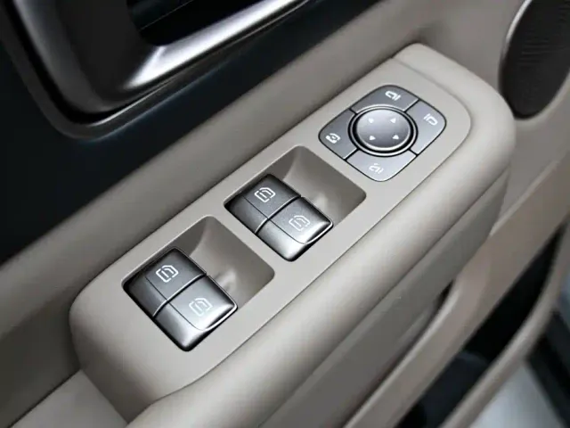 Li Auto MEGA — Фото автомобиля 26