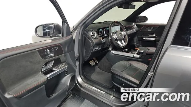 Mercedes-Benz GLB-Class — Фото автомобиля 10