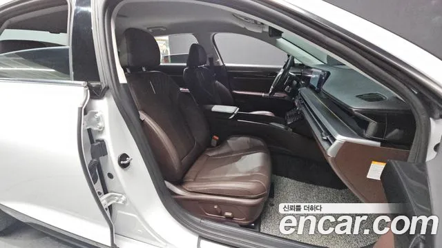 Hyundai Grandeur — Фото автомобиля 11
