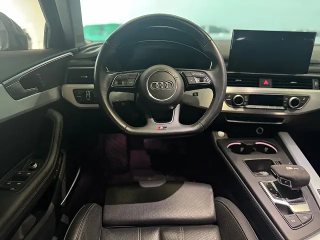 Audi A4L — Фото автомобиля 11