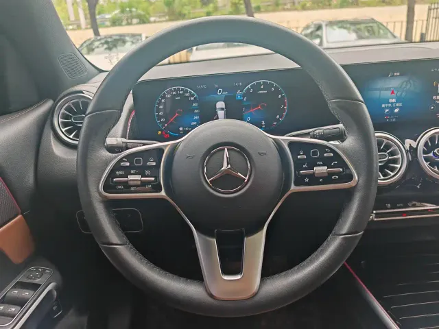 Mercedes-Benz GLB-Class — Фото автомобиля 8