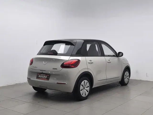 Wuling Bingo — Фото автомобиля 2
