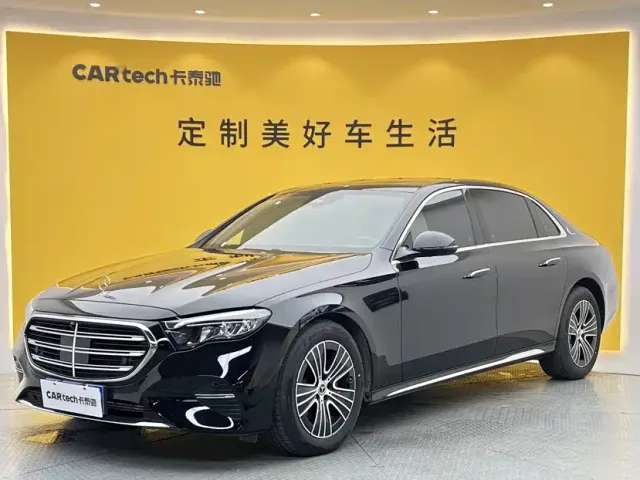 Фотография автомобиля — Mercedes-Benz E-Class