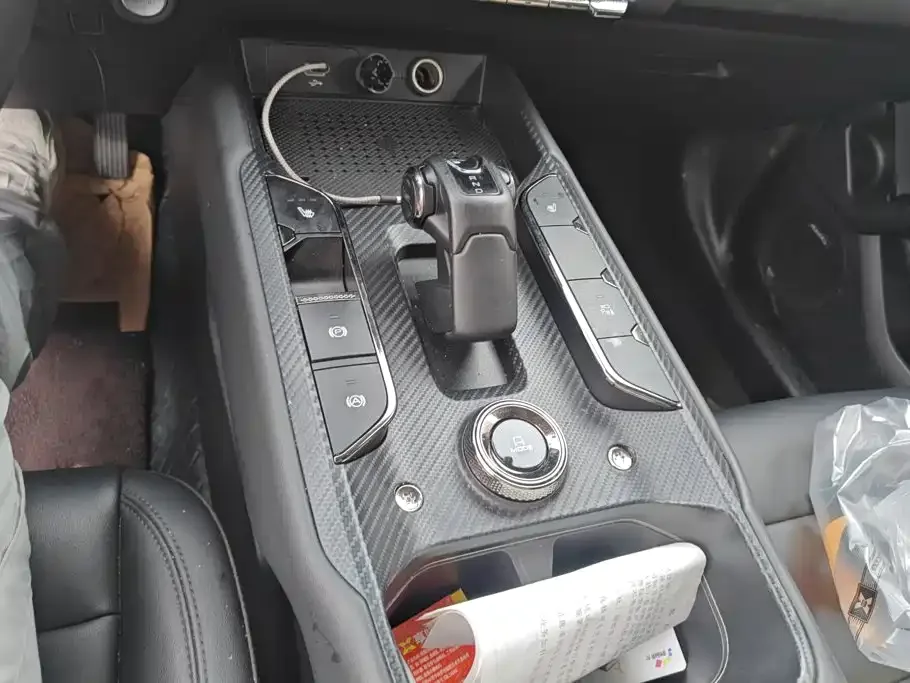 Haval Haval Meng Long NEV 2023 Hi4 102 Explorer Edition — Фото автомобиля 16