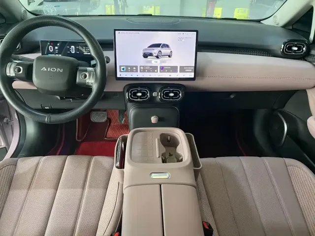 GAC Aion UT — Фото автомобиля 4
