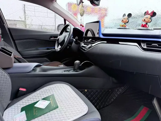 Toyota C-HR — Фото автомобиля 7