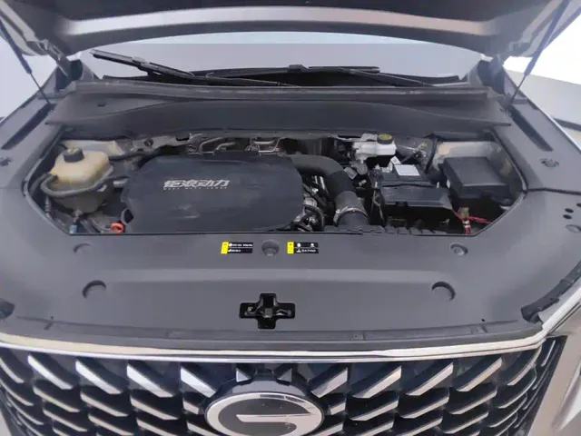 GAC Trumpchi GS8 — Фото автомобиля 10