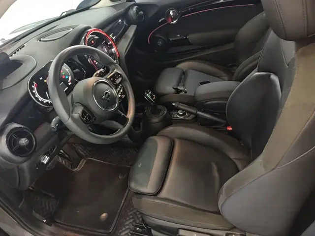MINI Hatch — Фото автомобиля 14