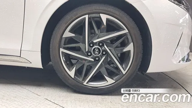 Hyundai Grandeur Новый Grandeur IG — Фото автомобиля 20