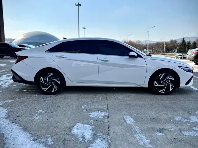 Hyundai Elantra — Фото автомобиля 7