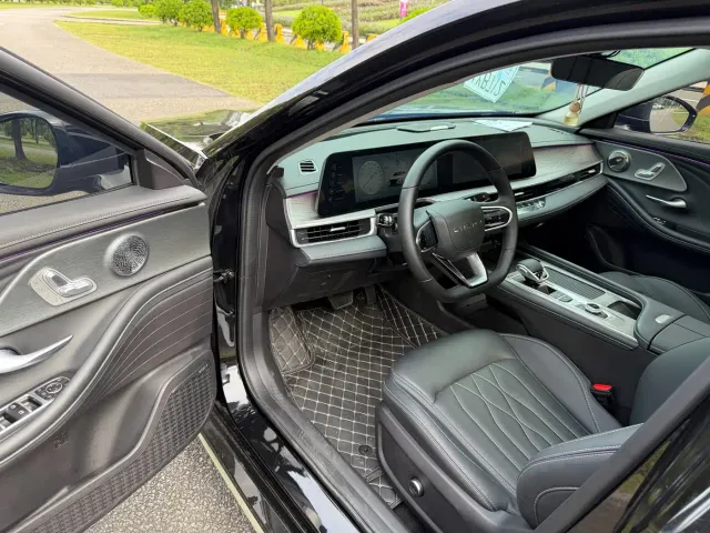 Chery Arrizo 8 — Фото автомобиля 12