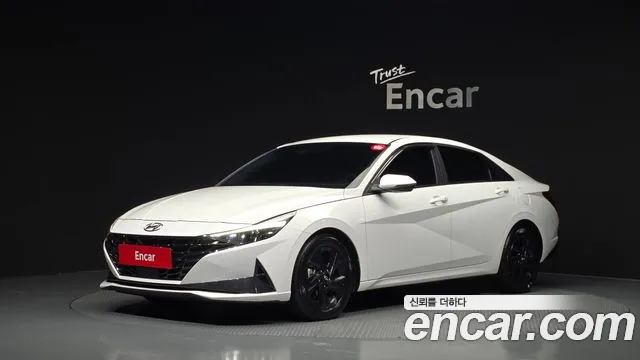 Фотография автомобиля — Hyundai Avante CN7