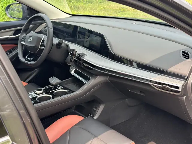 Changan Eado — Фото автомобиля 12