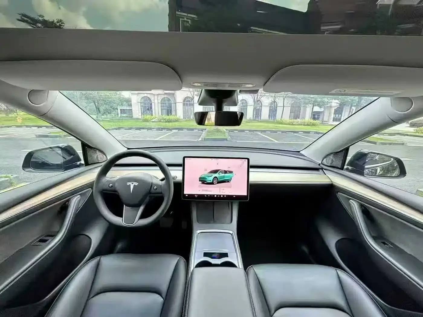 Tesla Model Y 2022 Facelift Rear-Wheel Drive Version — Фото автомобиля 6