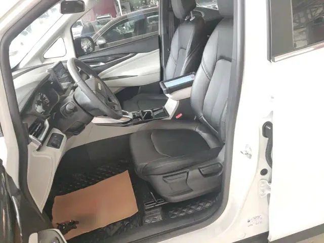 Maxus G50 — Фото автомобиля 14