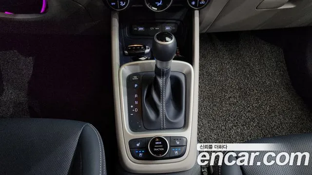 Hyundai Venue Venue 1.6 Modern Plus — Фото автомобиля 9