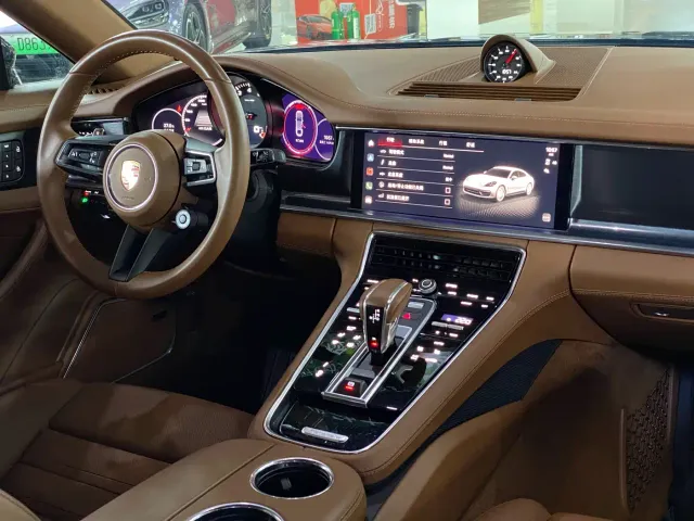 Porsche Panamera — Фото автомобиля 15