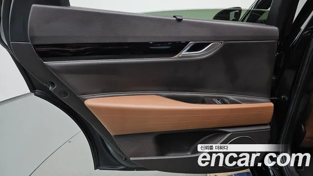 Genesis G80 Бензин 3.5 турбо AWD — Фото автомобиля 22
