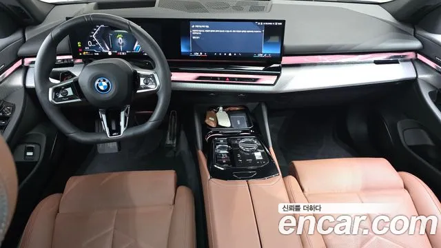 BMW 5-Series 5 серия (G60) — Фото автомобиля 7