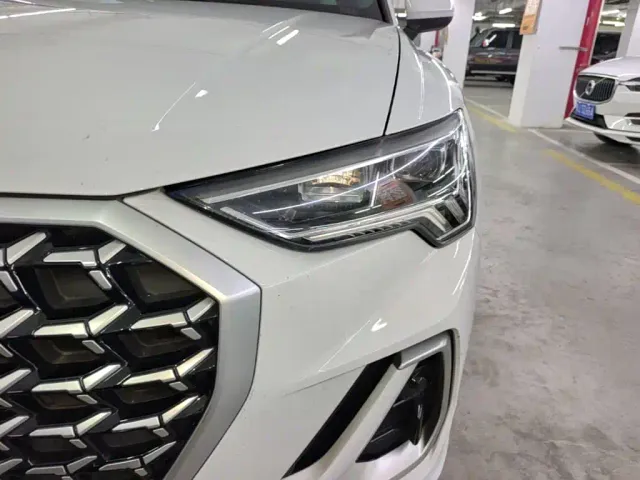 Audi Q3 — Фото автомобиля 23