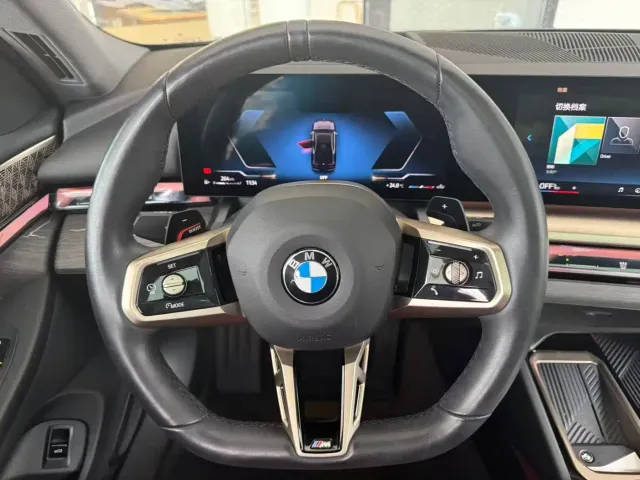 BMW 5 Series — Фото автомобиля 7