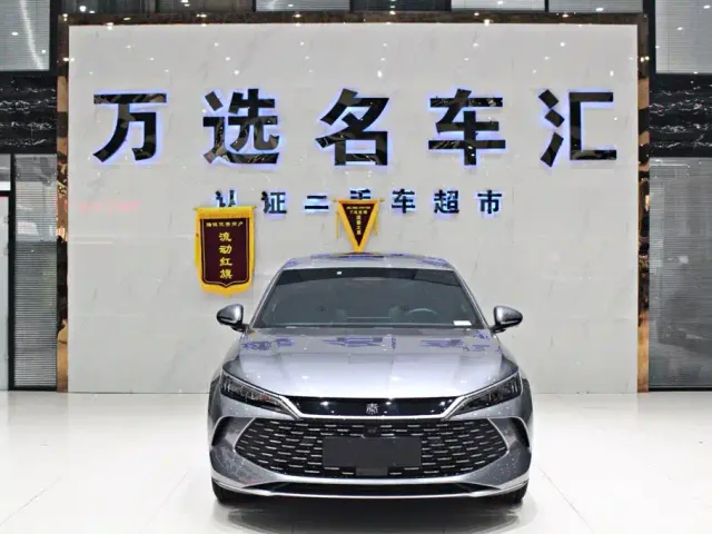Фотография автомобиля — BYD Qin L