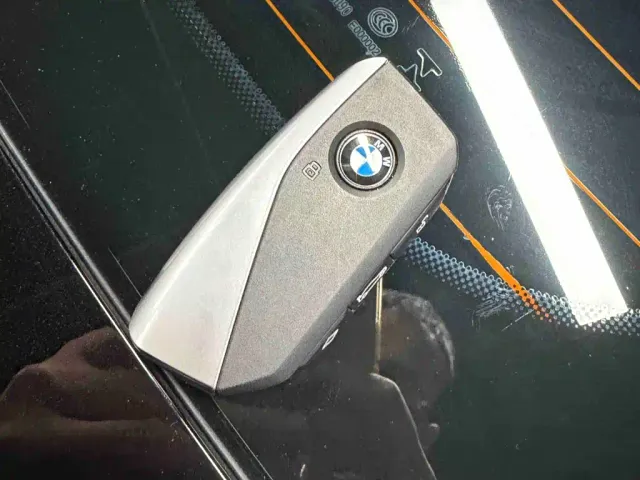 BMW 5 Series — Фото автомобиля 6