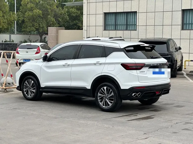 Geely Binyue — Фото автомобиля 6