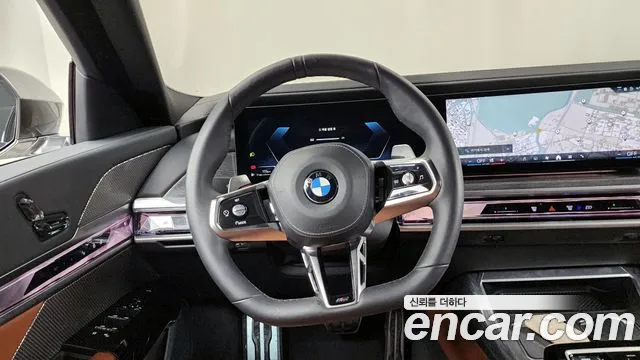 BMW 7-Series 7 серия (G70) 740i xDrive M Sport — Фото автомобиля 13